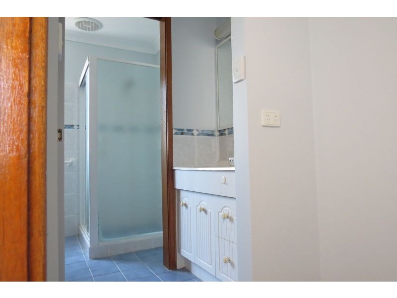 1/33 Caledonia Cl, Salamander Bay NSW 2317