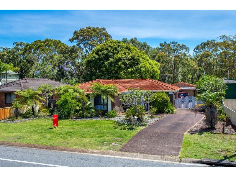 240 Sandy Point Road, Salamander Bay NSW 2317