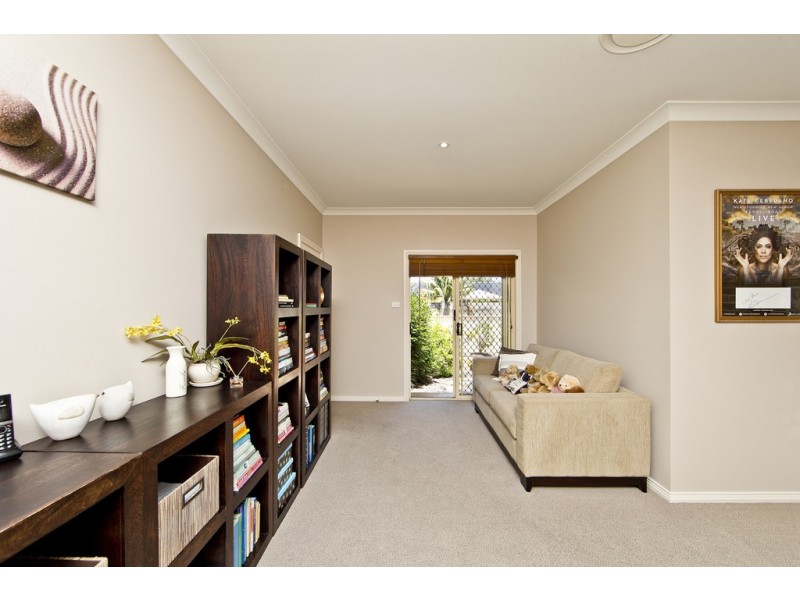 8 Casuarina Close, One Mile NSW 2316