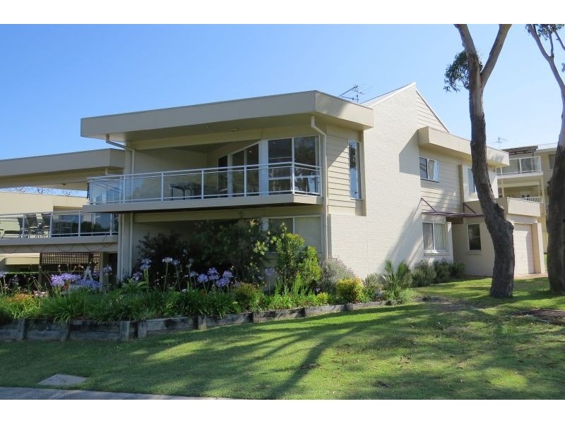 2/126 Soldiers Point Rd, Soldiers Point NSW 2317