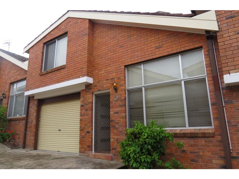 9/4 Messines St, Shoal Bay NSW 2315