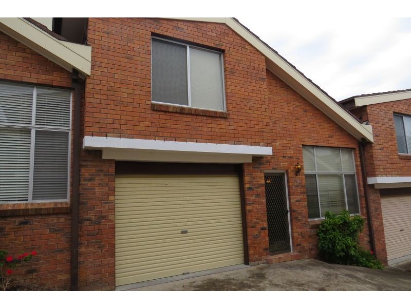 9/4 Messines St, Shoal Bay NSW 2315