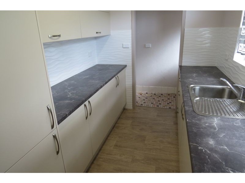 9/4 Messines St, Shoal Bay NSW 2315