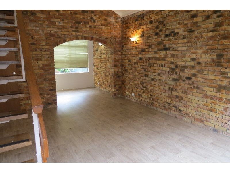 9/4 Messines St, Shoal Bay NSW 2315