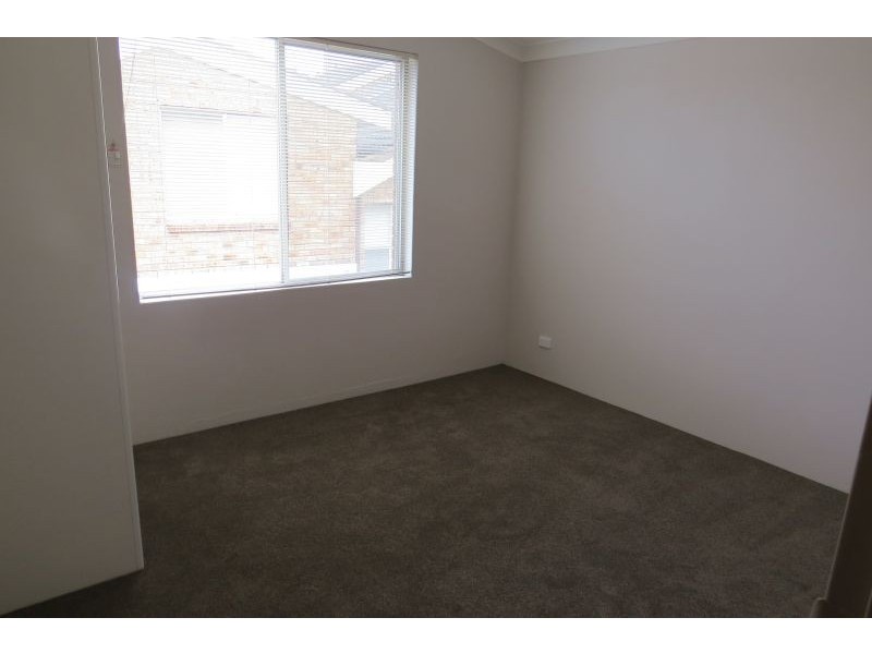 9/4 Messines St, Shoal Bay NSW 2315