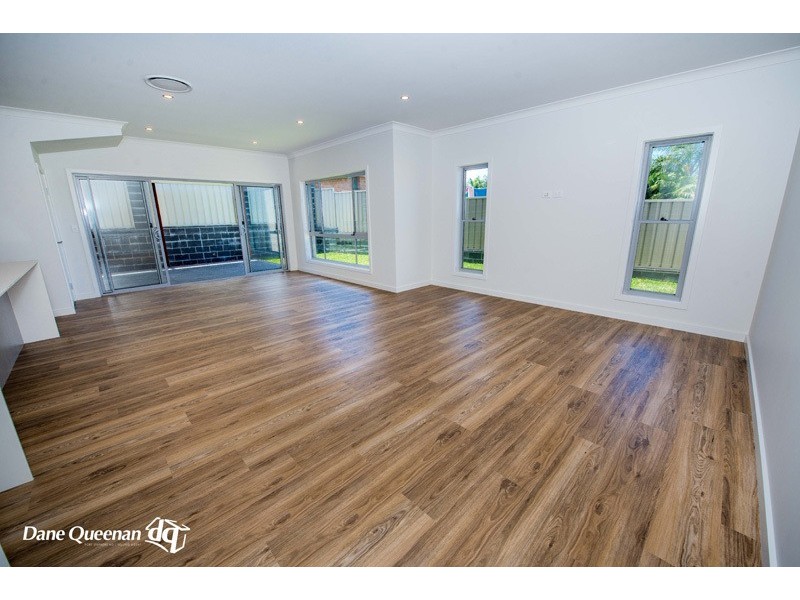 1 and 2/49 Yachtsman Crescent, Salamander Bay NSW 2317