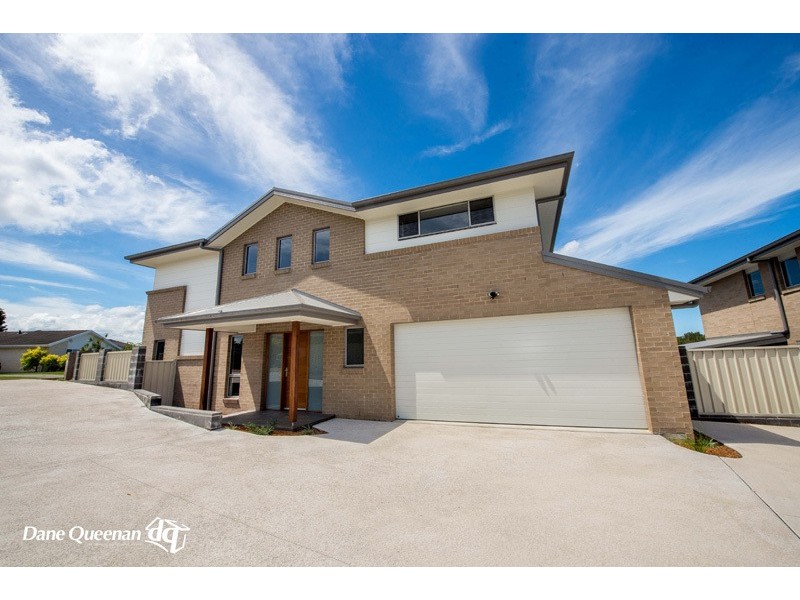 1 and 2/49 Yachtsman Crescent, Salamander Bay NSW 2317