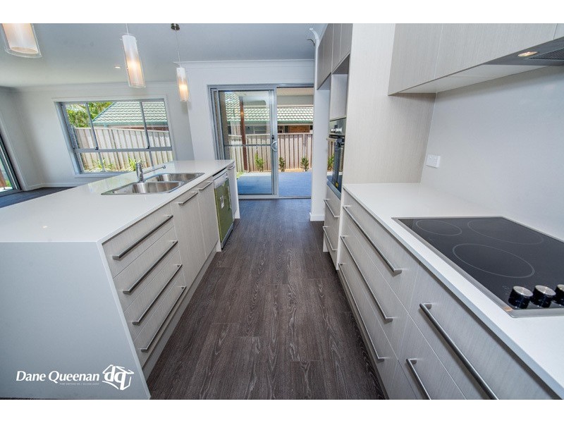 1 and 2/49 Yachtsman Crescent, Salamander Bay NSW 2317