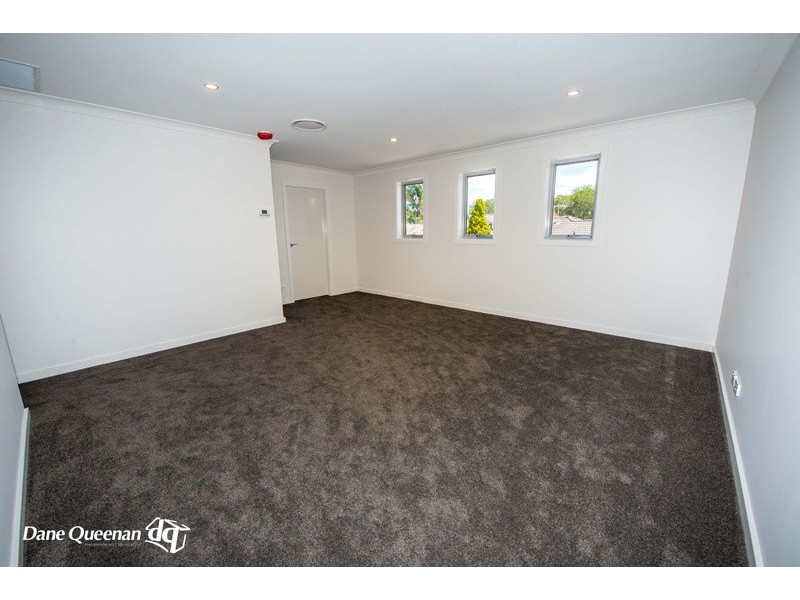 1 and 2/49 Yachtsman Crescent, Salamander Bay NSW 2317