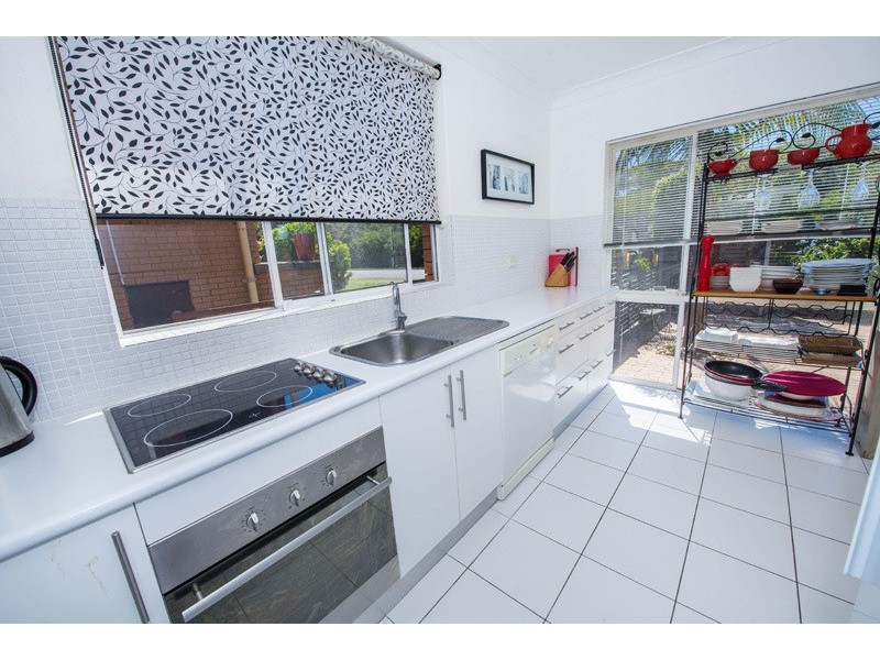 1/12 Marine Drive, Fingal Bay NSW 2315