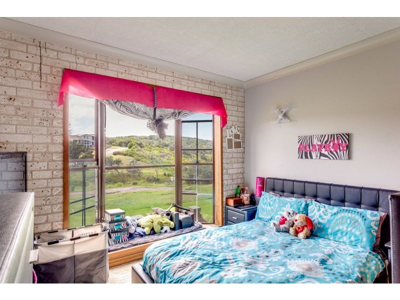 5 Ocean Street, Fishermans Bay NSW 2316