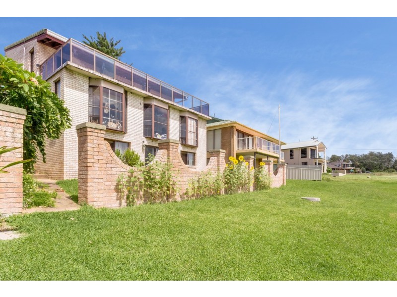 5 Ocean Street, Fishermans Bay NSW 2316