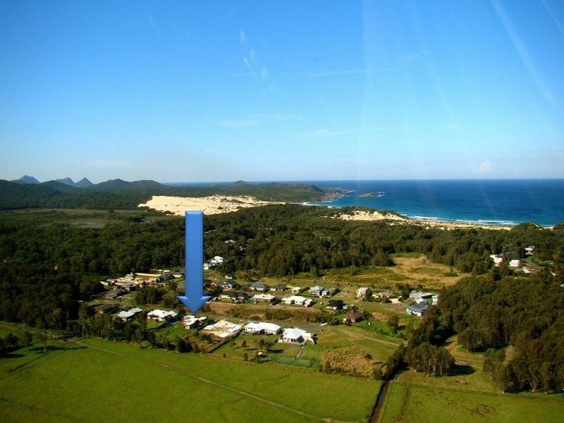 42 Reflections Drive, One Mile NSW 2316