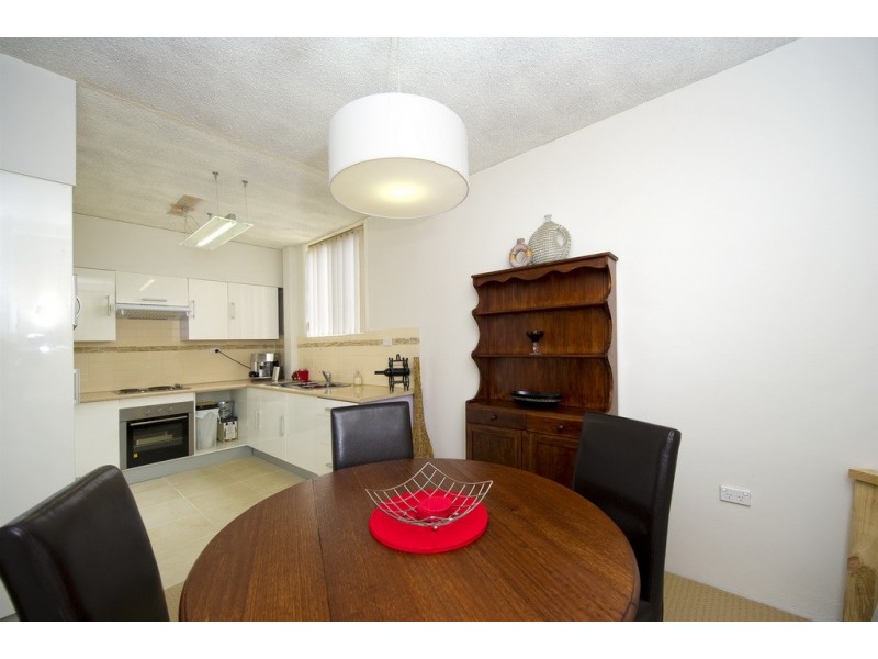 2/13 Soldier Point Rd, Soldiers Point NSW 2317