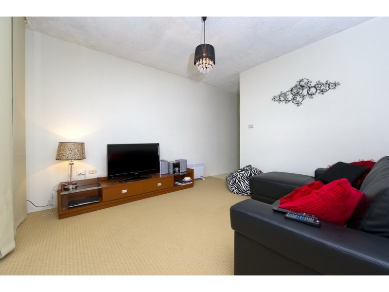 2/13 Soldier Point Rd, Soldiers Point NSW 2317