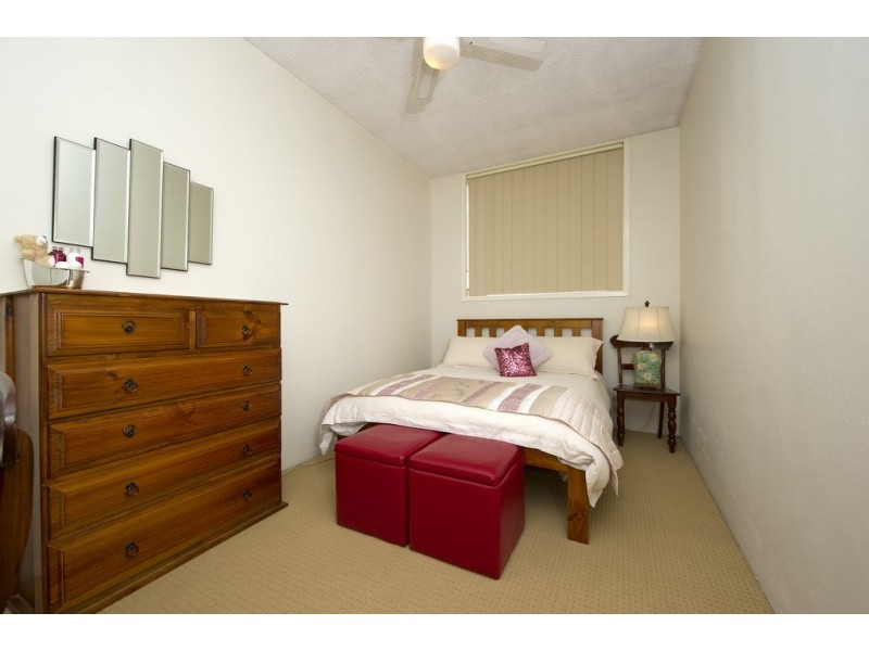 2/13 Soldier Point Rd, Soldiers Point NSW 2317