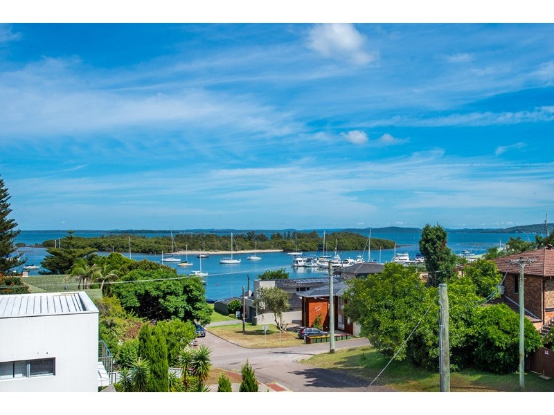 12/2-4 Soldiers Point Road, Soldiers Point NSW 2317