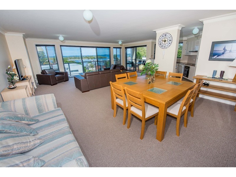 12/2-4 Soldiers Point Road, Soldiers Point NSW 2317