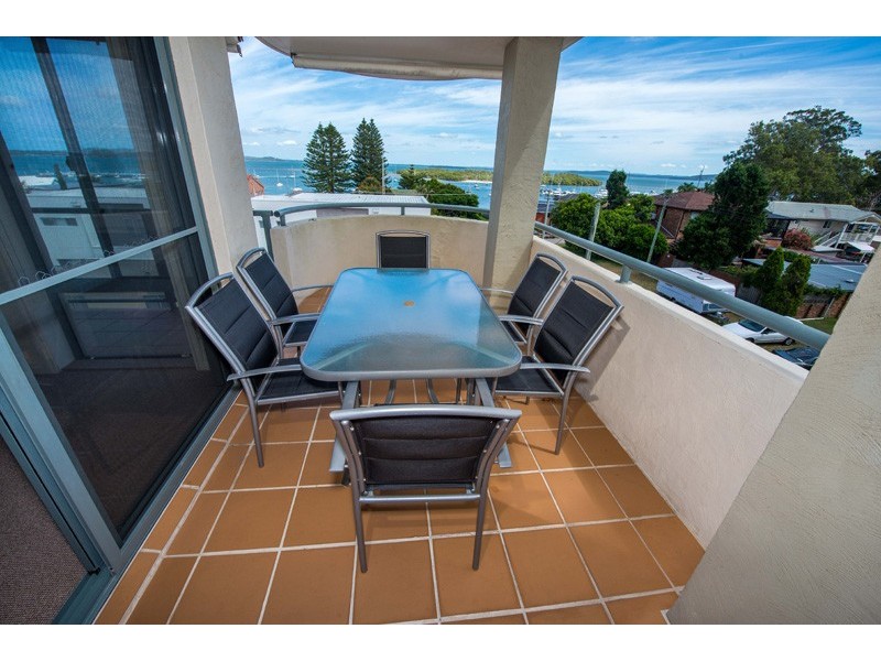 12/2-4 Soldiers Point Road, Soldiers Point NSW 2317