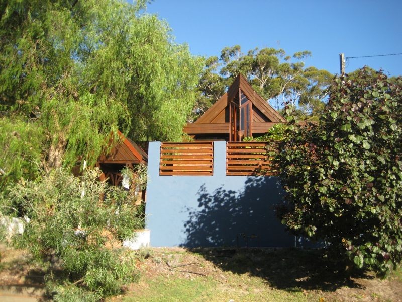 10 Ocean Beach Road, Shoal Bay NSW 2315