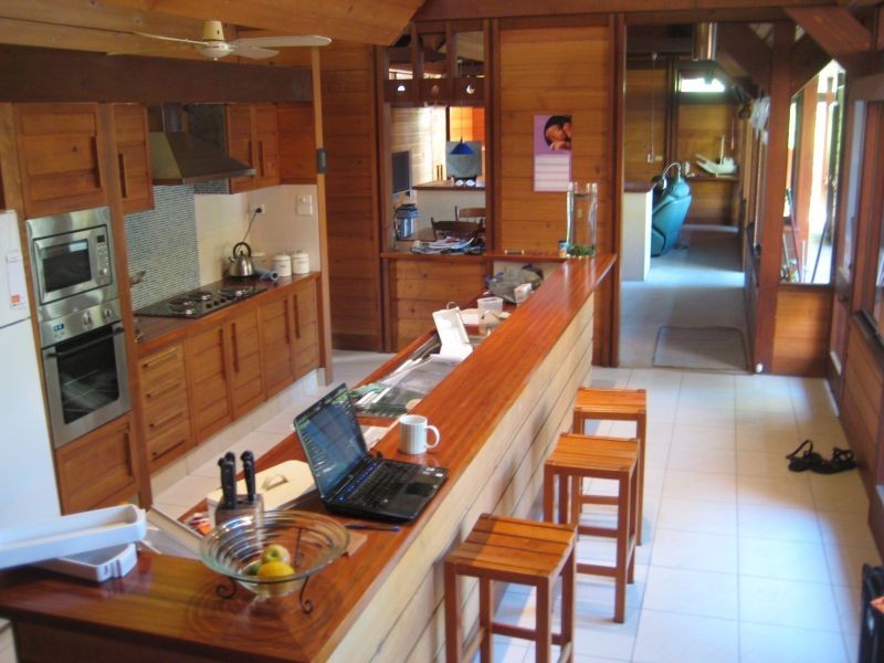 10 Ocean Beach Road, Shoal Bay NSW 2315