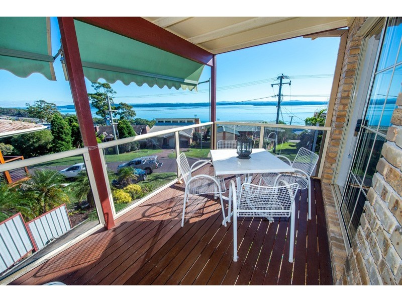 1/22 Canomii Close, Nelson Bay NSW 2315