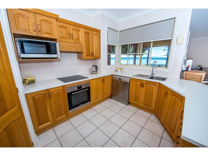 1/22 Canomii Close, Nelson Bay NSW 2315