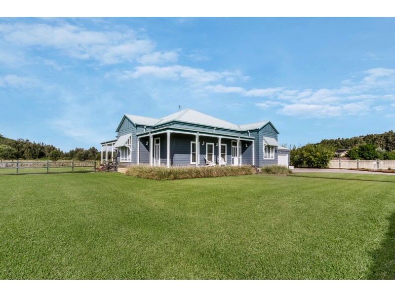 9 Echo Place, One Mile NSW 2316