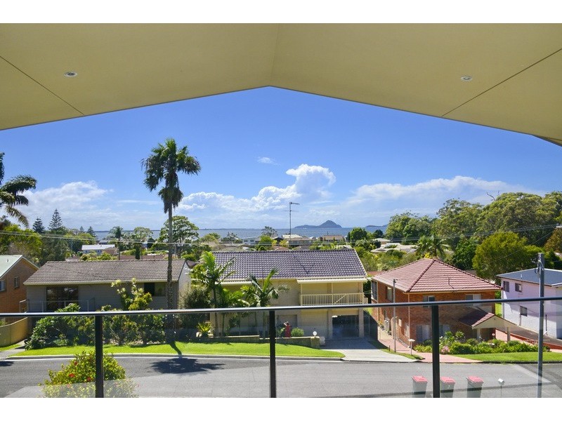 10 Raymond Avenue, Salamander Bay NSW 2317