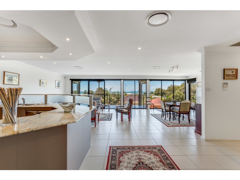 10 Raymond Avenue, Salamander Bay NSW 2317