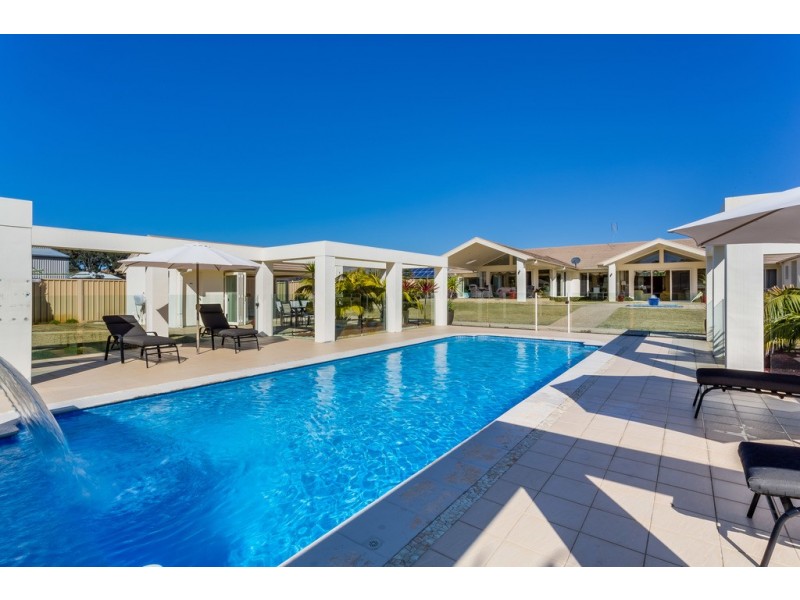 26 Reflections Drive, One Mile NSW 2316