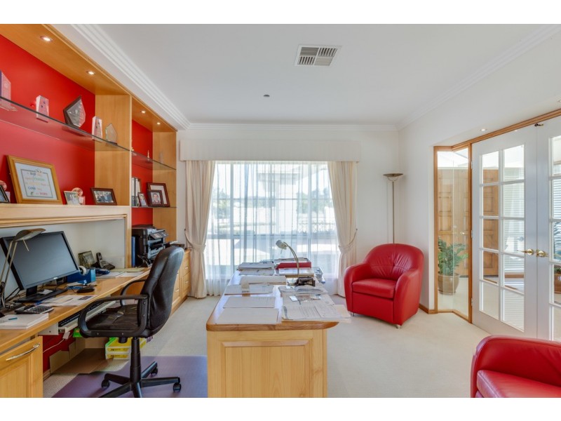 26 Reflections Drive, One Mile NSW 2316