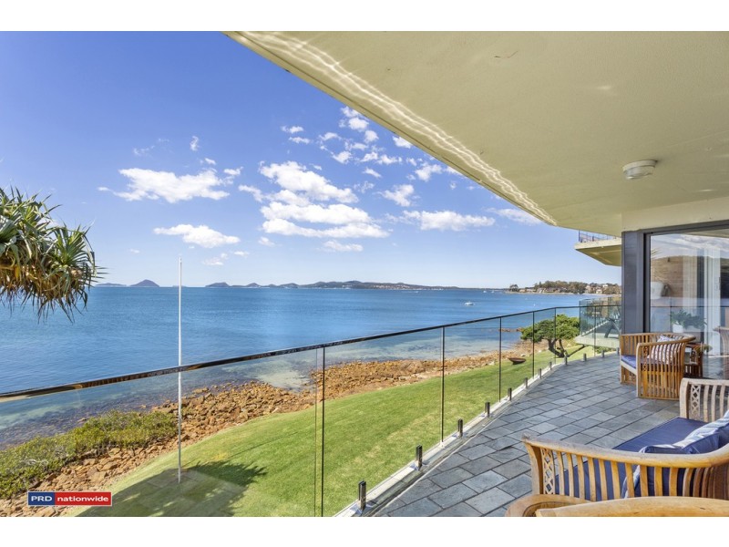 1/14 Mitchell Street, Soldiers Point NSW 2317
