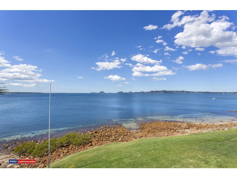 1/14 Mitchell Street, Soldiers Point NSW 2317