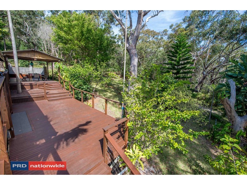 28 Ocean Beach Rd, Shoal Bay NSW 2315
