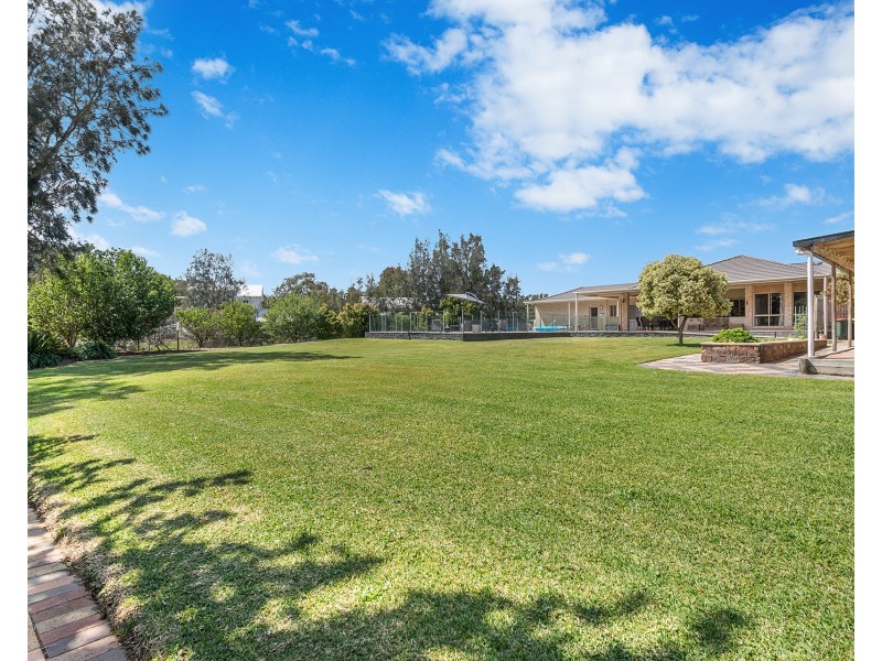 10 Melaleuca Drive, One Mile NSW 2316