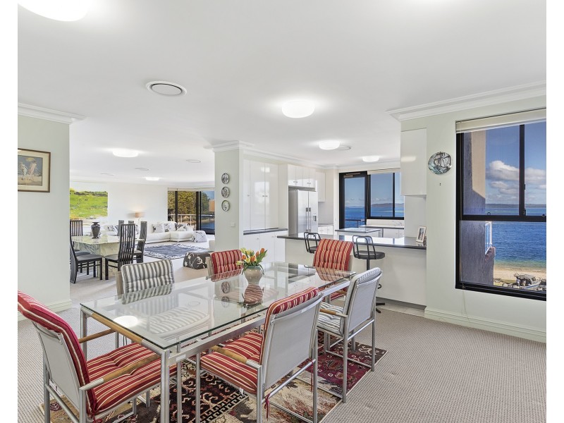 17/11 Columbia Close, Nelson Bay NSW 2315