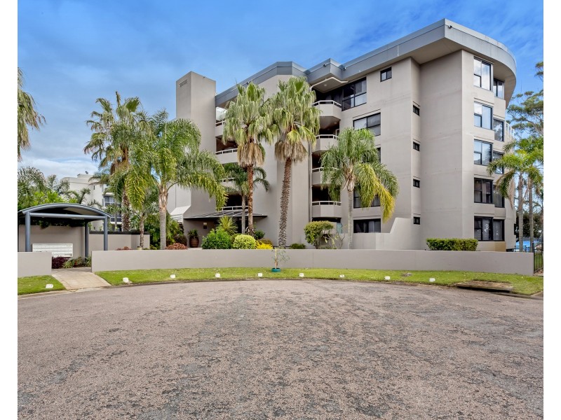17/11 Columbia Close, Nelson Bay NSW 2315