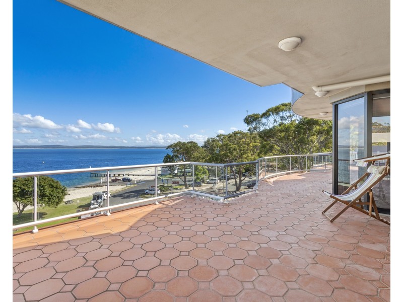 17/11 Columbia Close, Nelson Bay NSW 2315
