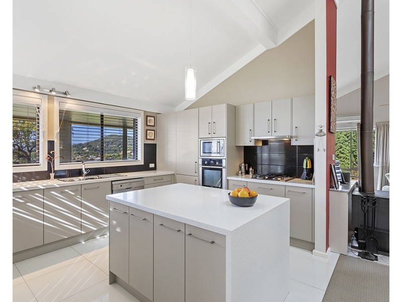 32 Tareebin Road, Nelson Bay NSW 2315