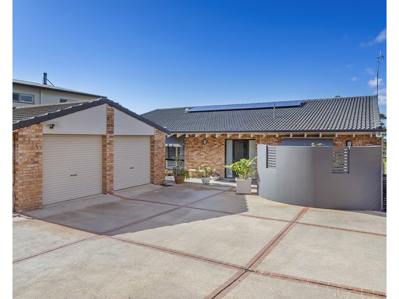 32 Tareebin Road, Nelson Bay NSW 2315