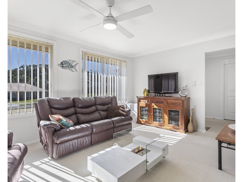22 Castaway Close, Boat Harbour NSW 2316