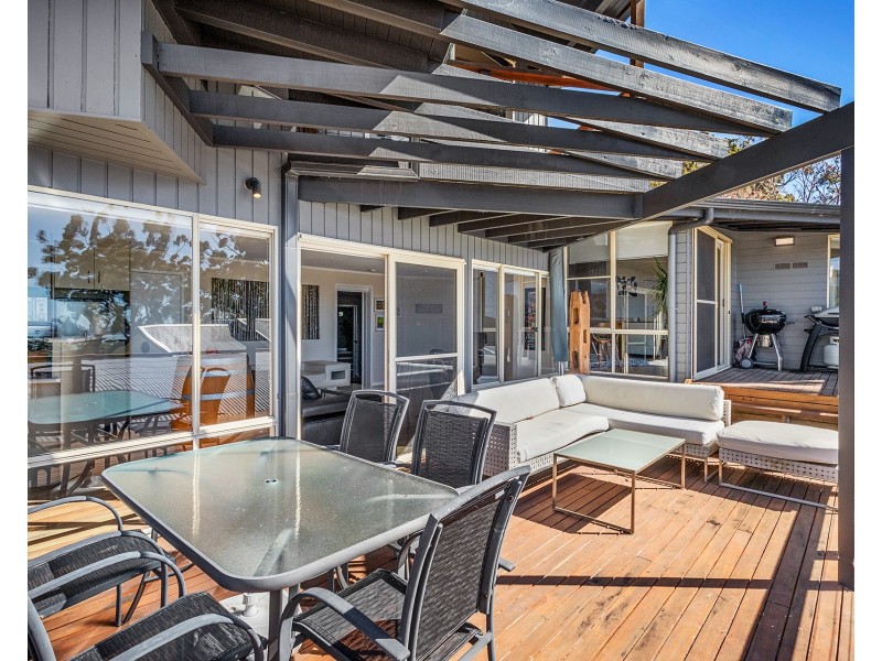 36 Tareebin Road, Nelson Bay NSW 2315