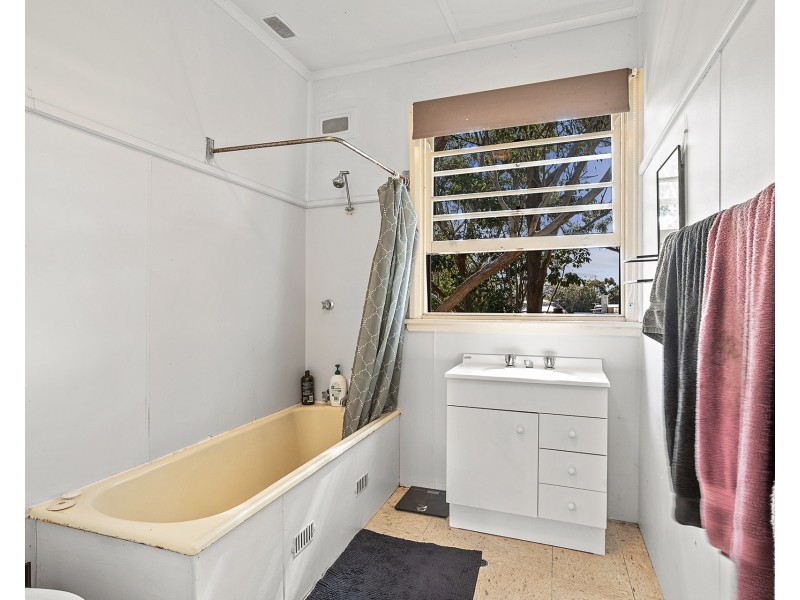 42 Yoolarai Crescent, Nelson Bay NSW 2315