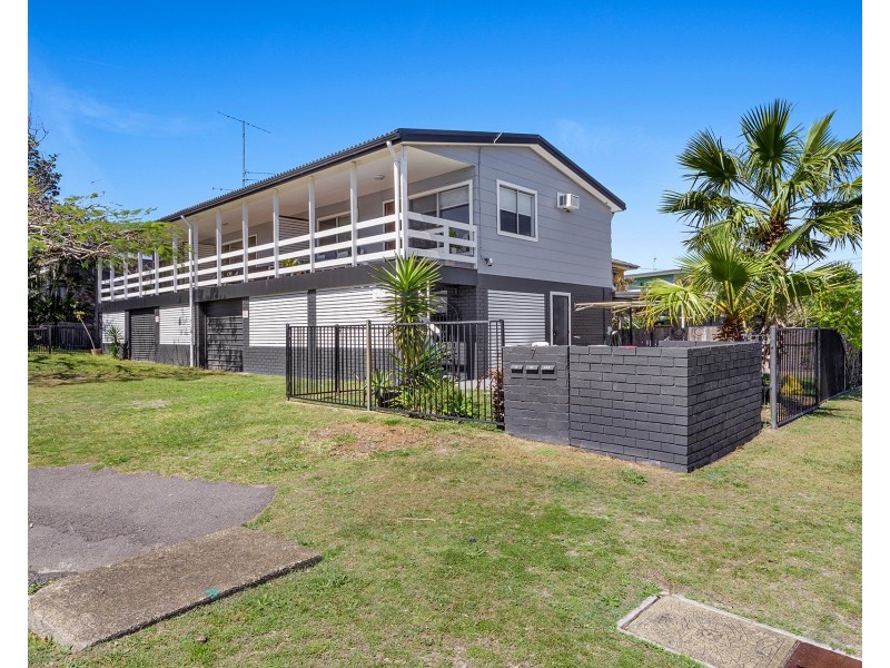 1,2 & 3/7 Messines Street, Shoal Bay NSW 2315