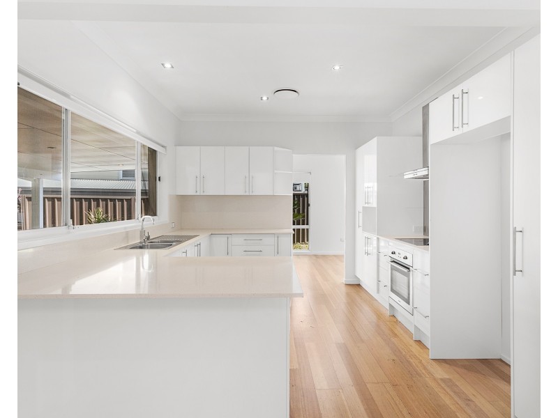 28 Danalene Parade, Corlette NSW 2315