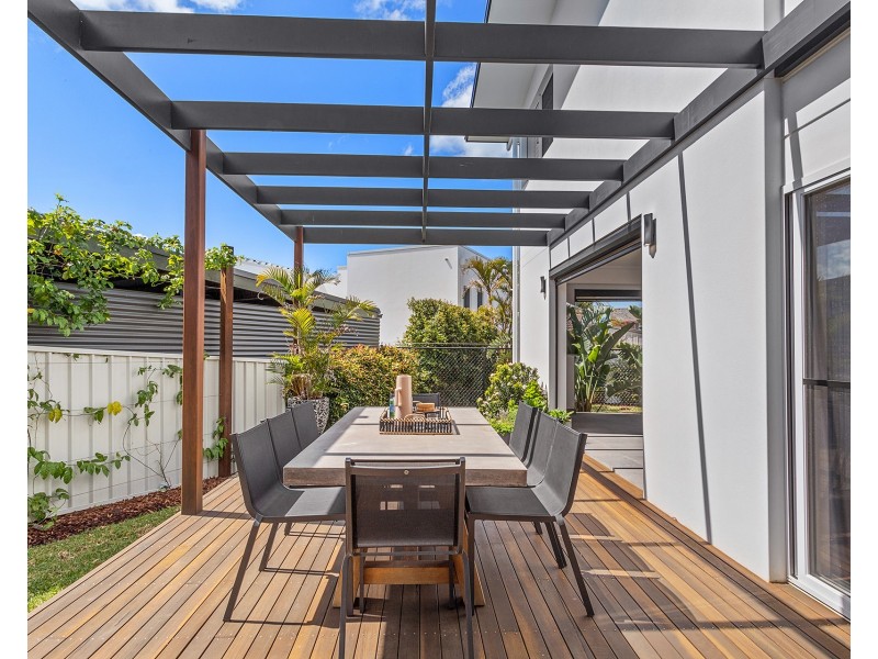 37 Irene Crescent, Soldiers Point NSW 2317