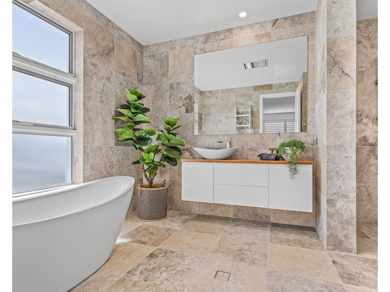 37 Irene Crescent, Soldiers Point NSW 2317