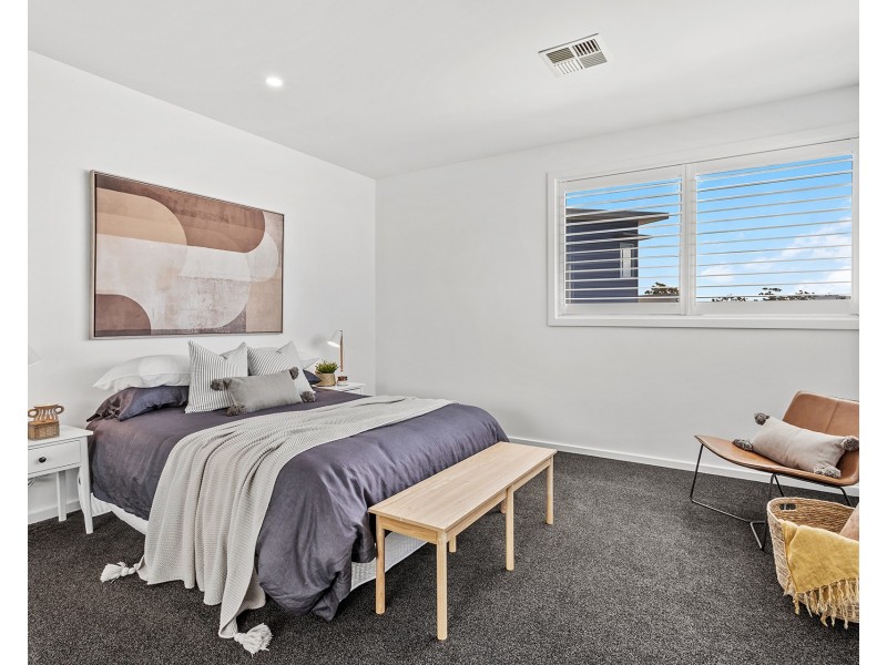 37 Irene Crescent, Soldiers Point NSW 2317