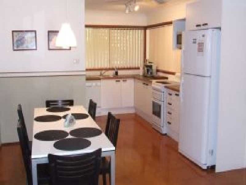 17 Ocean Beach Road, Shoal Bay NSW 2315